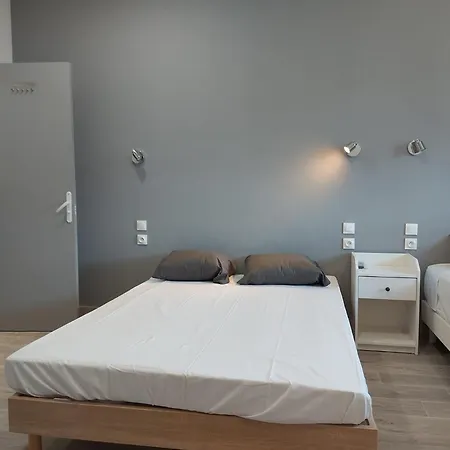 Ardenn'hotel Hotell 2*